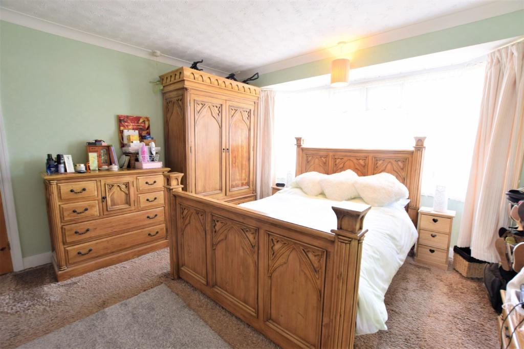 FIRST FLOOR: BEDROOM ONE