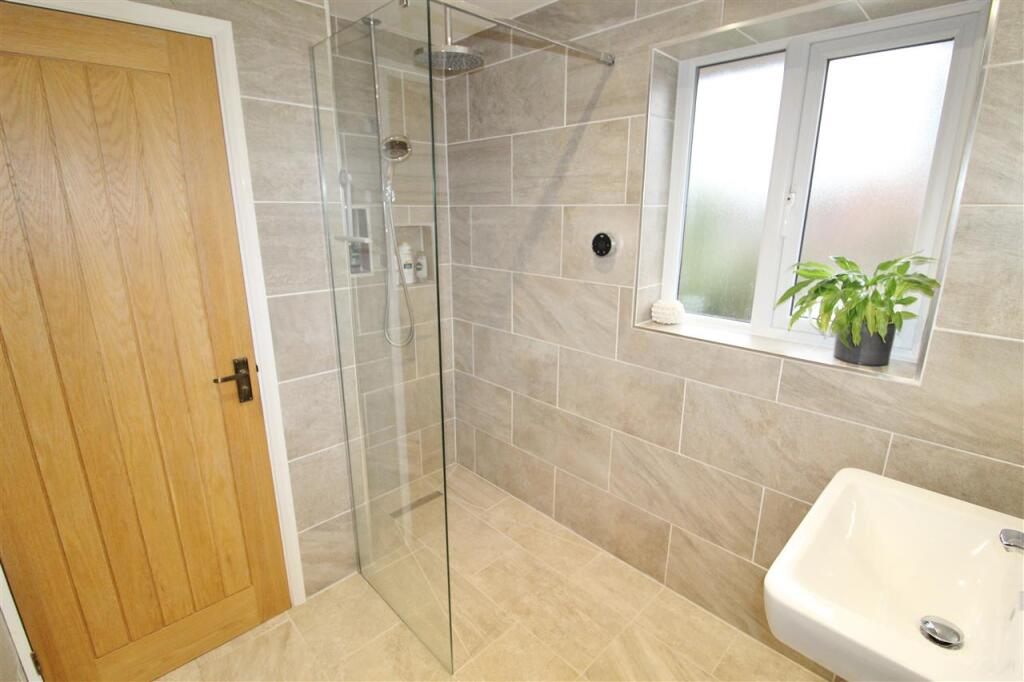 WET ROOM - Further