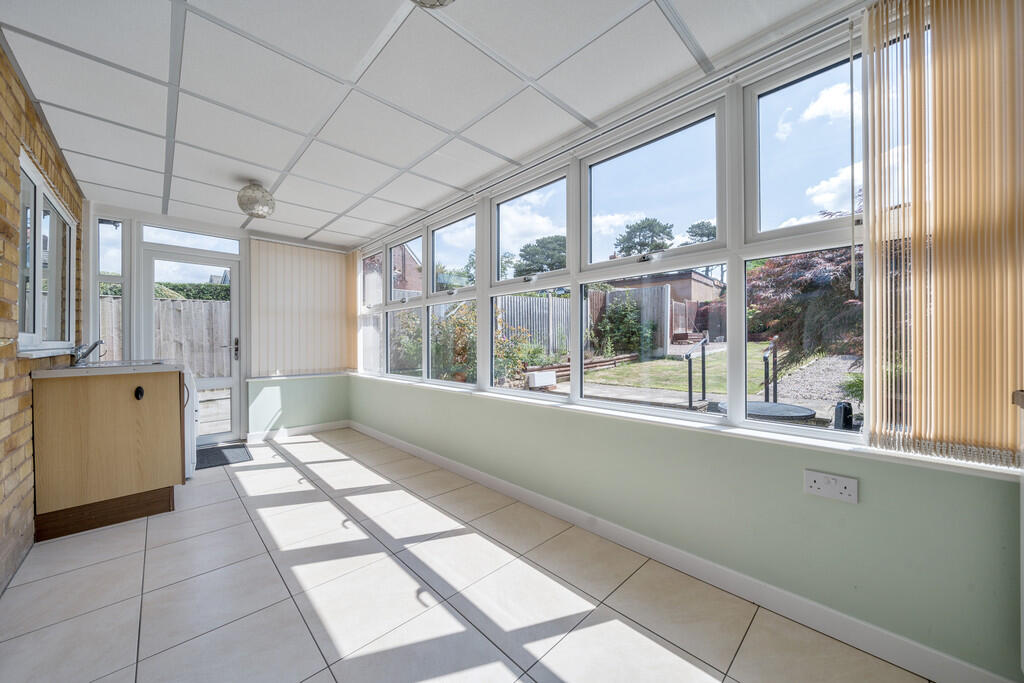 1305591-16-6852a4...