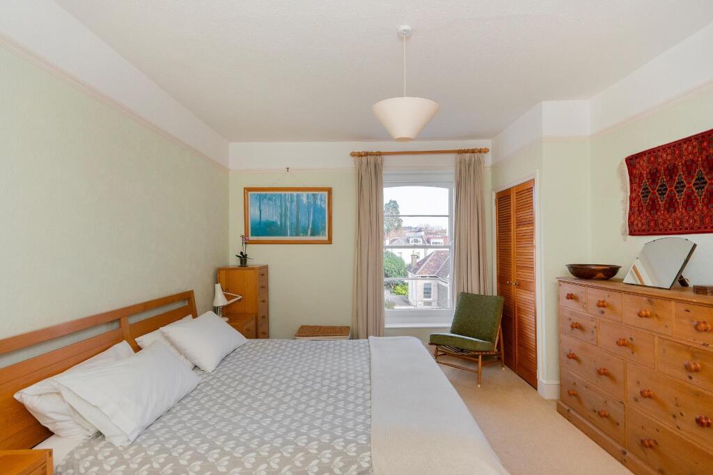 7F2R1RD - Bedroom D.jpg