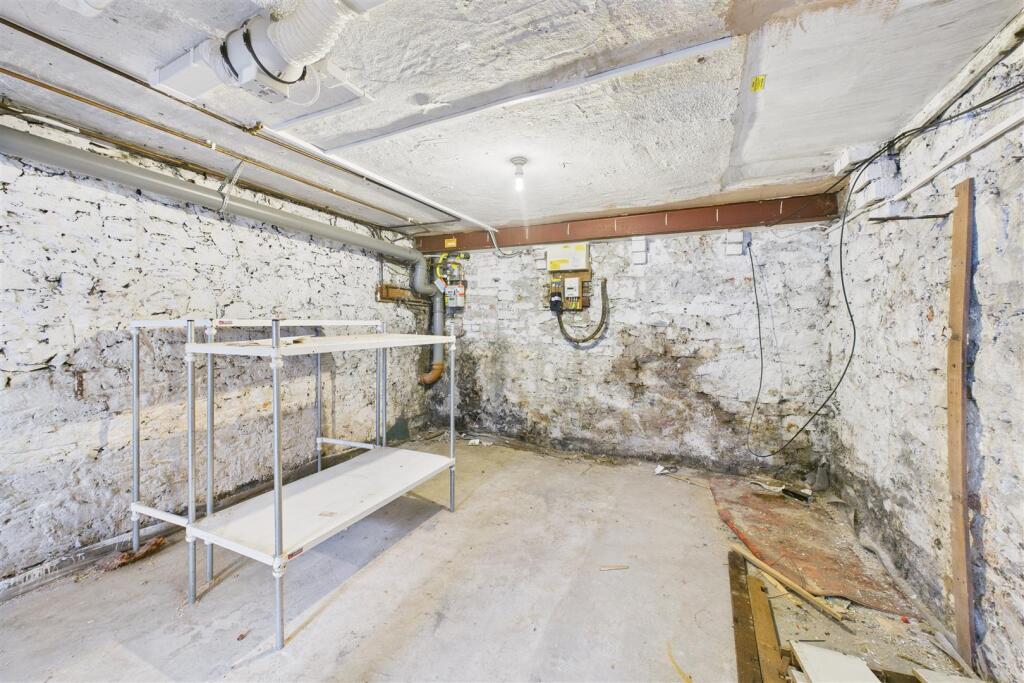 6 Osborne Villas, Kingsdown, Bristol BS2 8BP | Fre