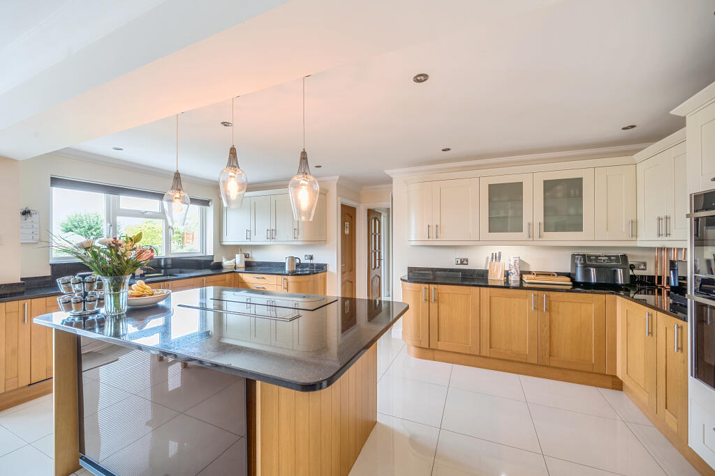 13507441868c1c9728ff71