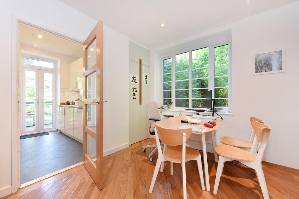 14 Timbrell Place...