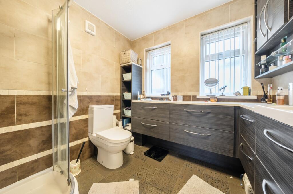 1347336-21-68b7612e68446