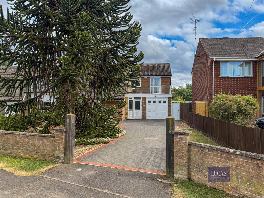 8 Coxs Lane Broughton-2.jpg