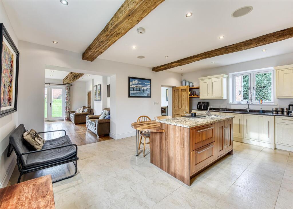 Stockton House-kitchen2.jpg
