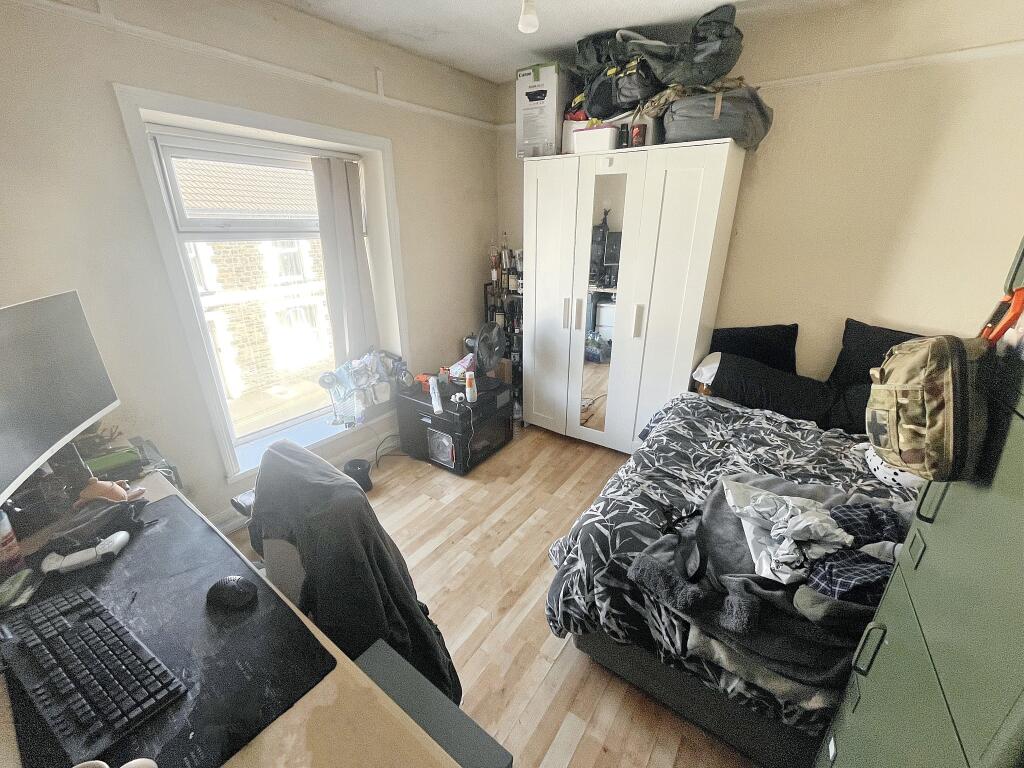 Bed4