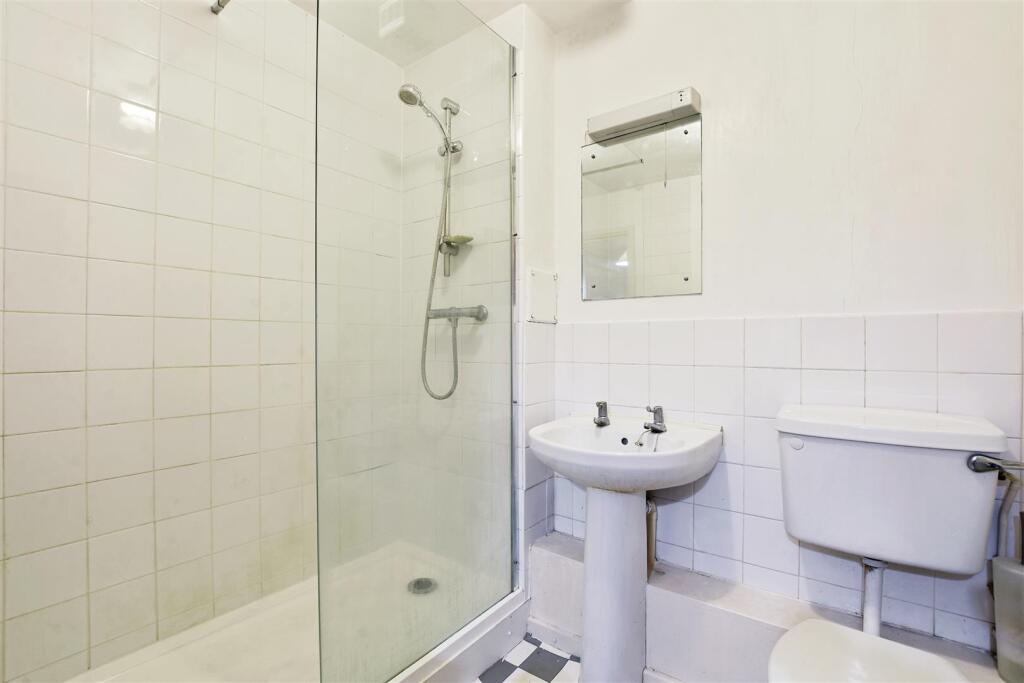 Shower room.jpg