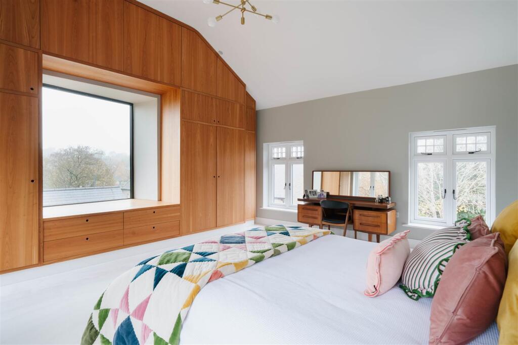 Bedroom4-12.jpg