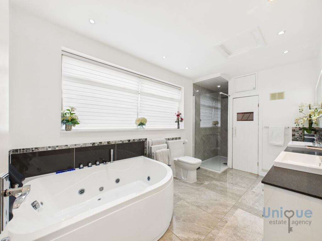 Princes Way,  Fleetwood, FY7