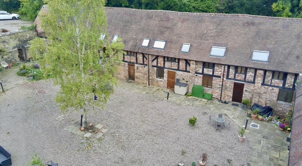 5251184 100DRONE SING0200 T202512011619.jpeg