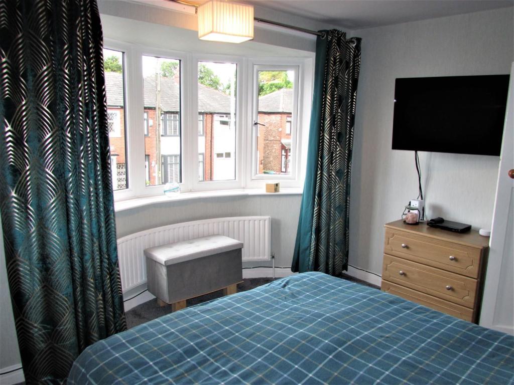 WoodfordRd42bedd1.JPG