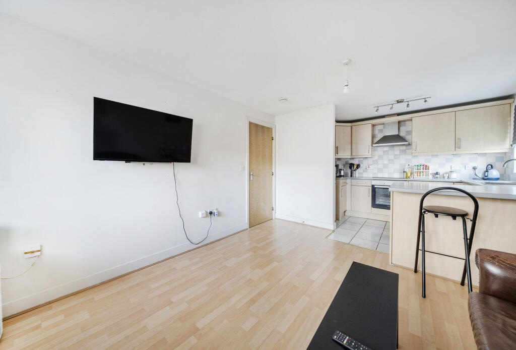 1344779-9-68b0108...