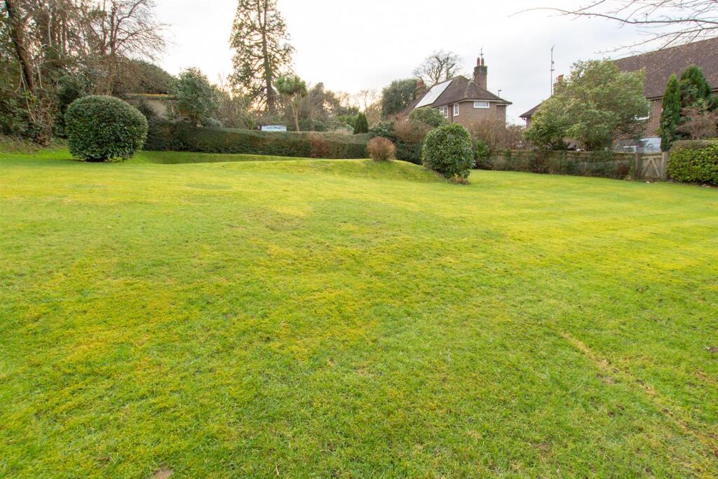 9 Ottafield communal.jpg