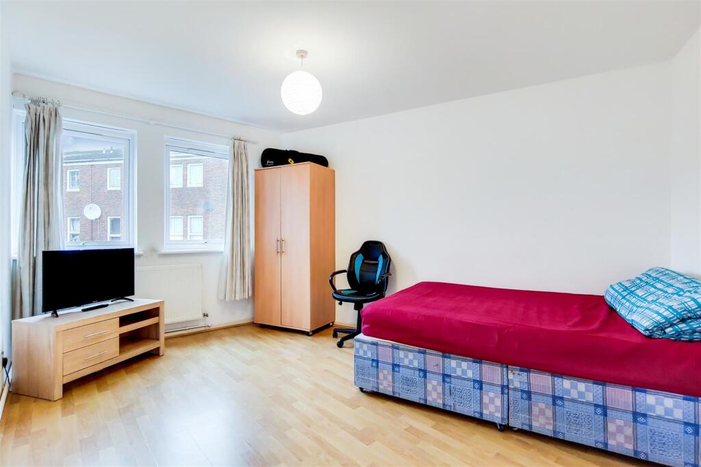 6_Bedroom 2-1.jpg