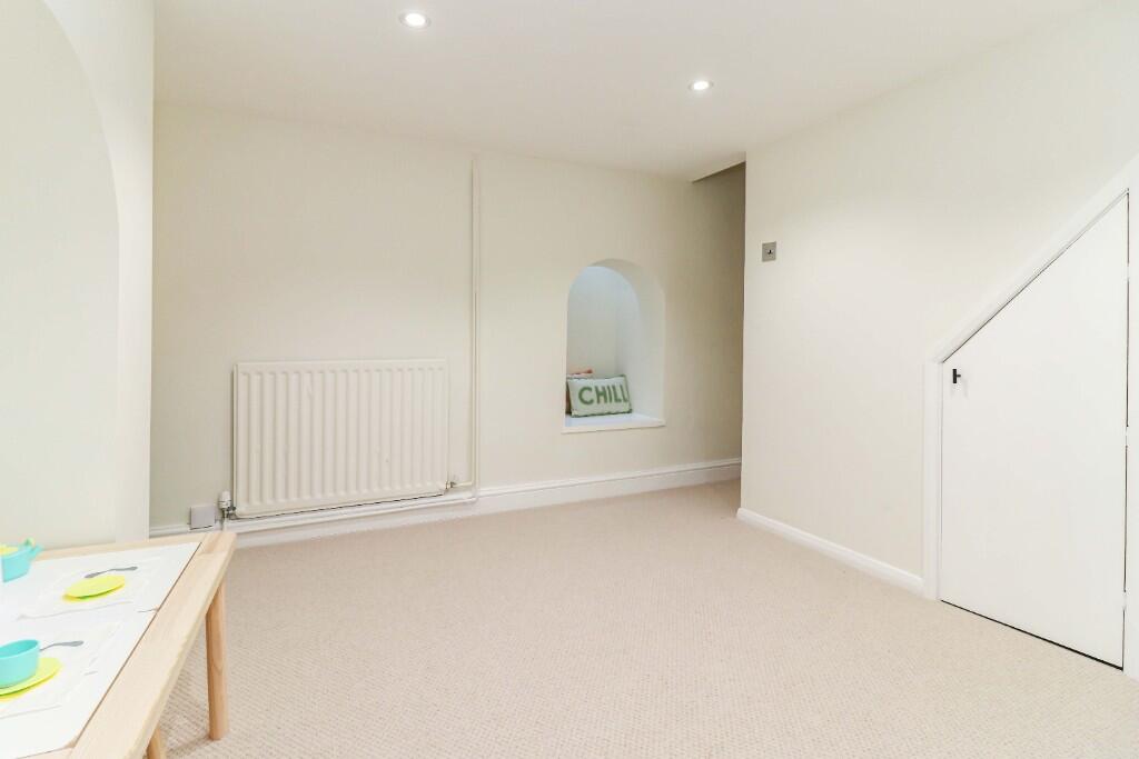 Bedroom/Reception 3