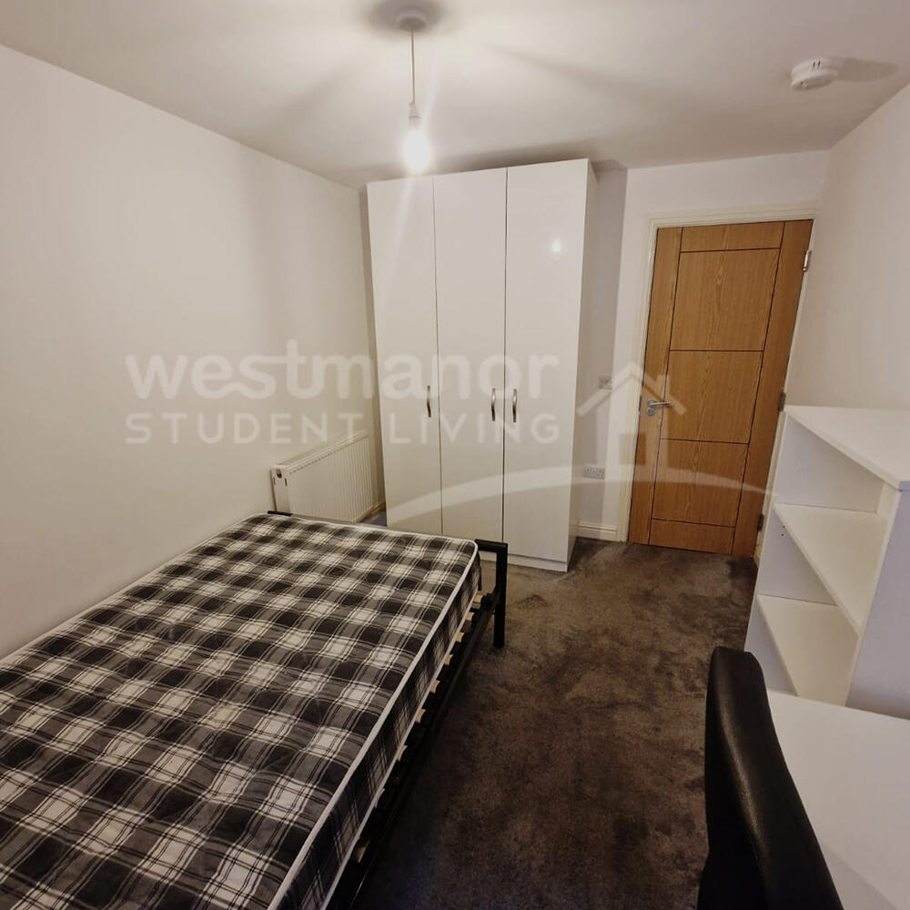 FLAT 6