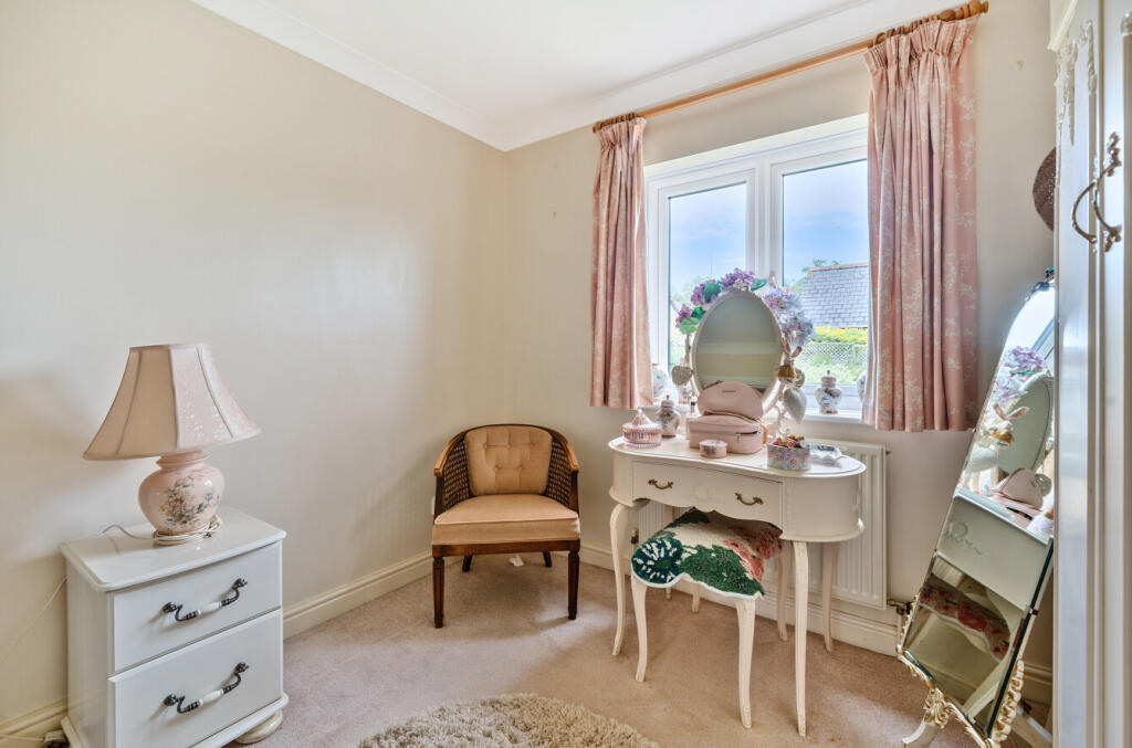 1289792-11-682481...