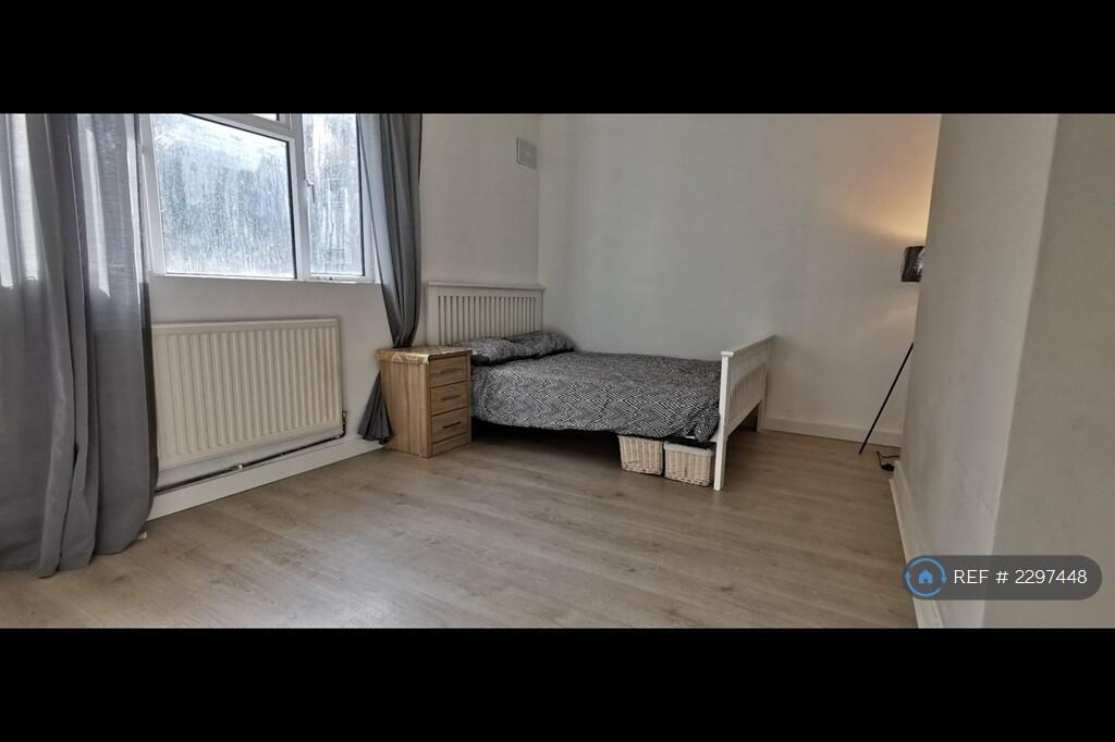 Spacious Double Room 2