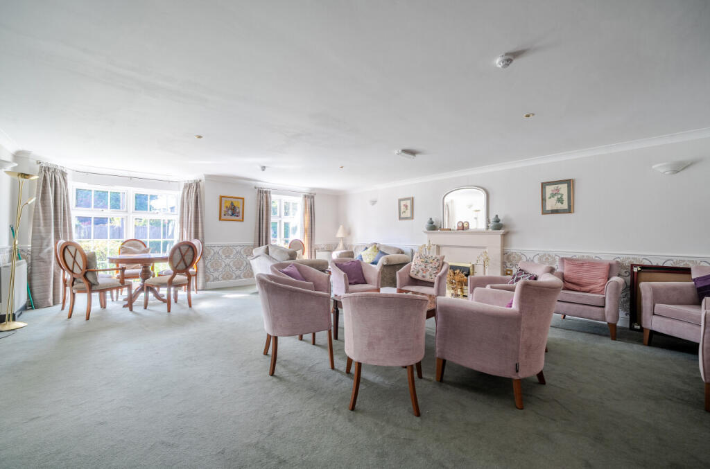 1358560-4-68da829...