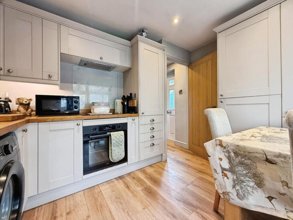 6d5ff874-KITCHEN 202.jpg