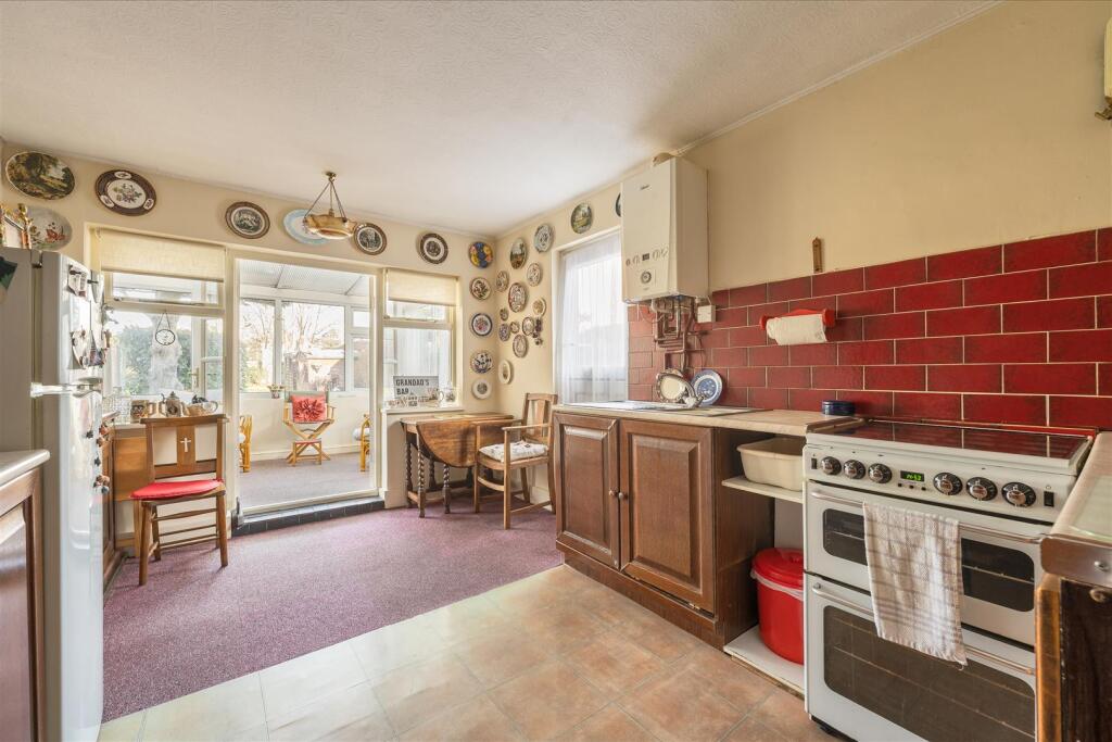 Manor Road, E10