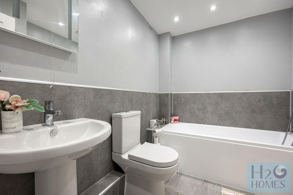 Britannia Court_5...