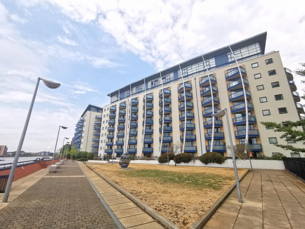 1 Bedroom Flat
