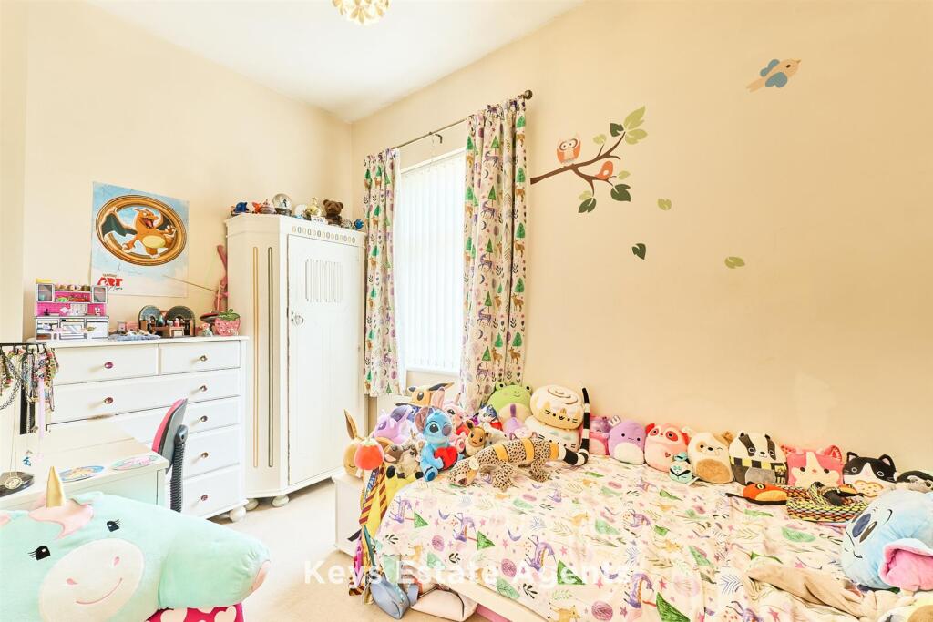BEDROOM (rear)