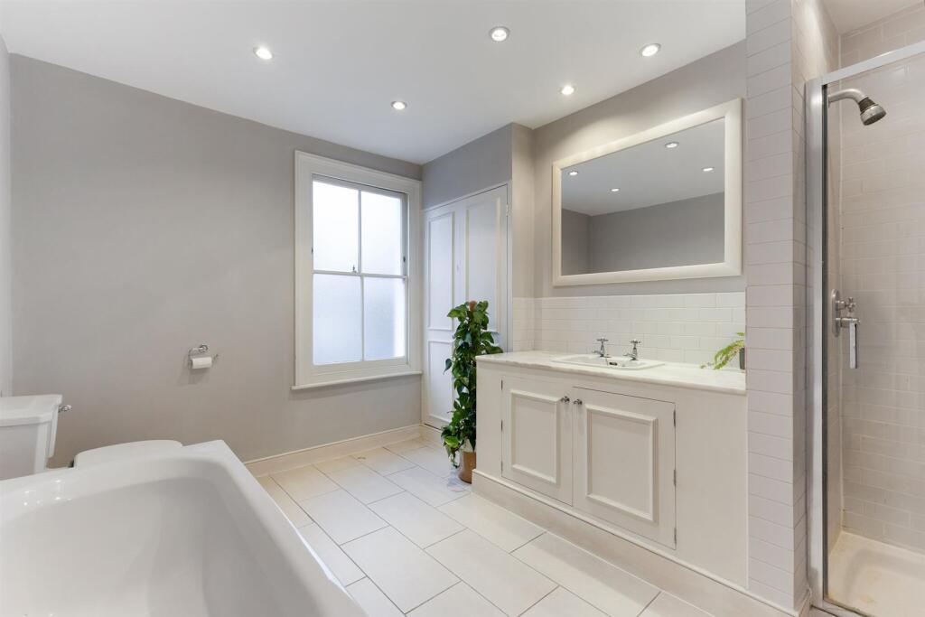 86007_8 Archel Road (20)_low.jpg