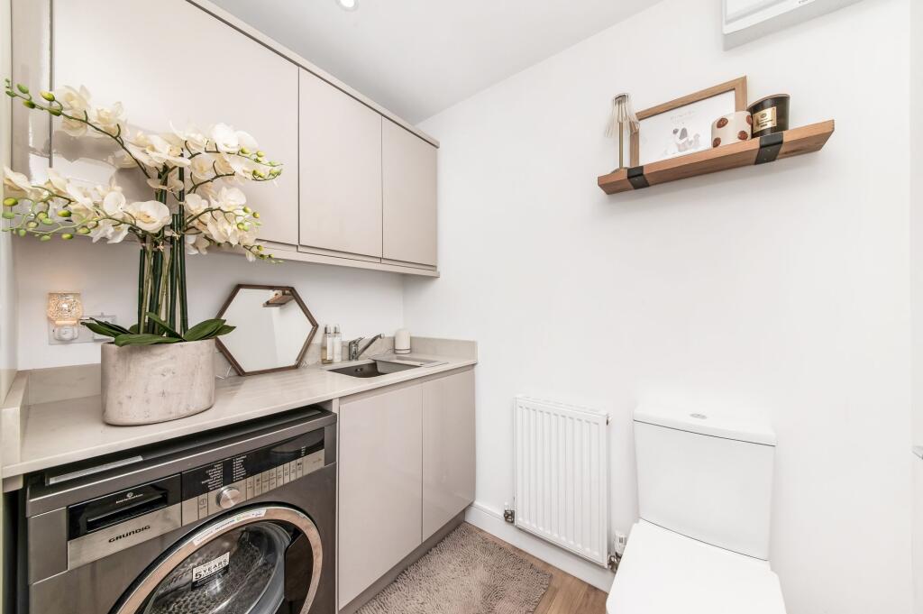 UTILITY ROOM / DOWNSTAIRS WC