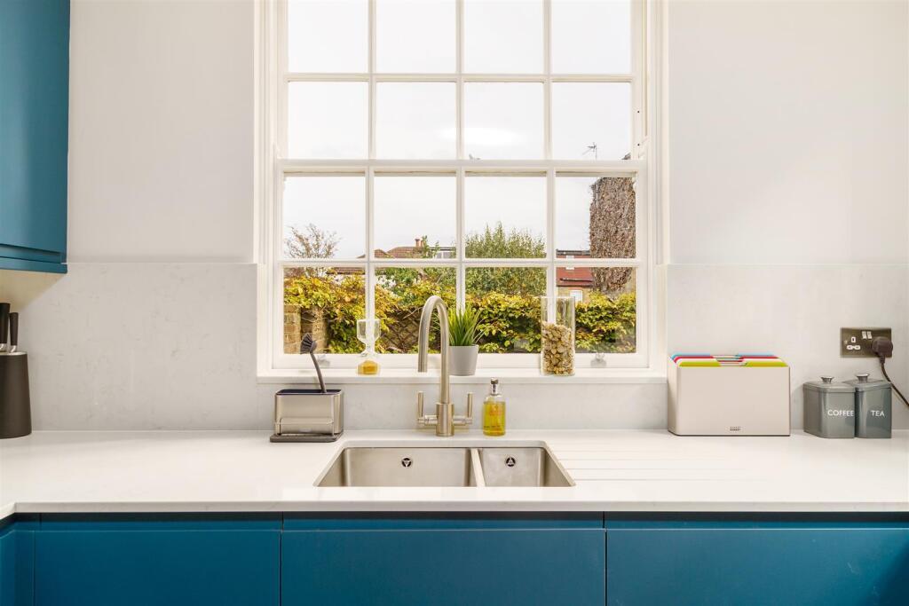 kitchen sink.jpeg