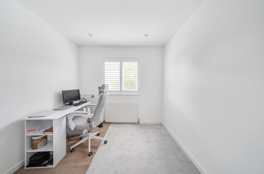 Davidson Frost-Wellings, DFW, Talman Grove, Bedroo