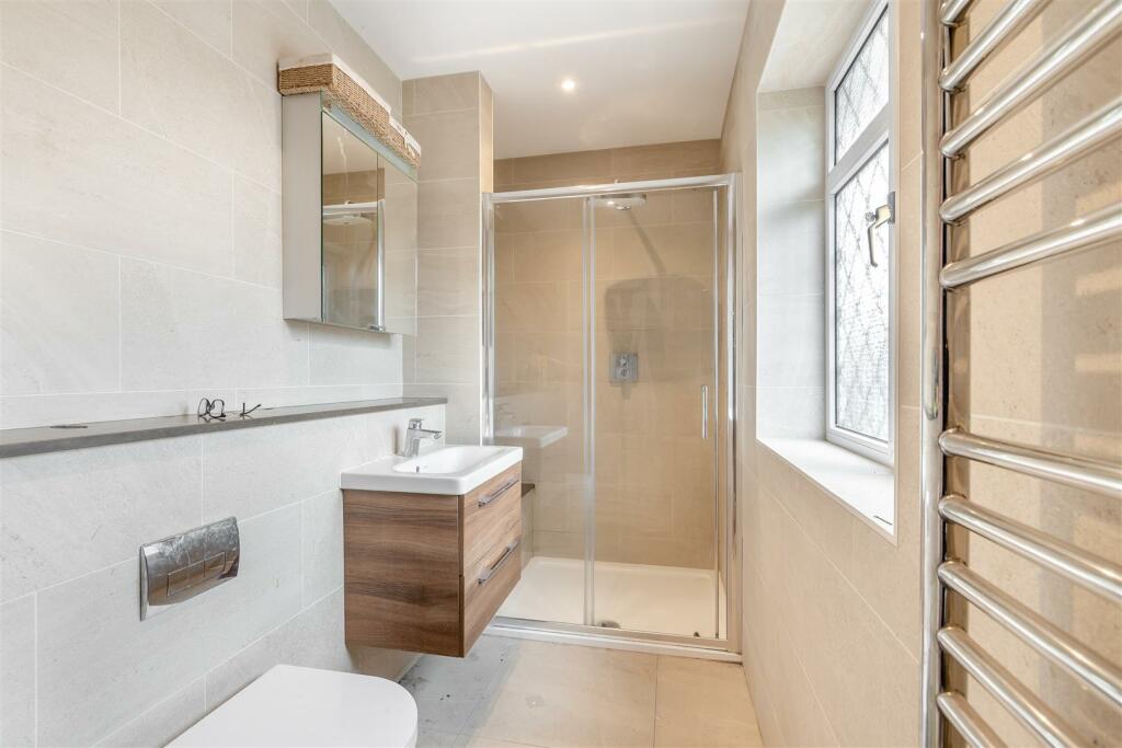 8608373-interior24.jpg