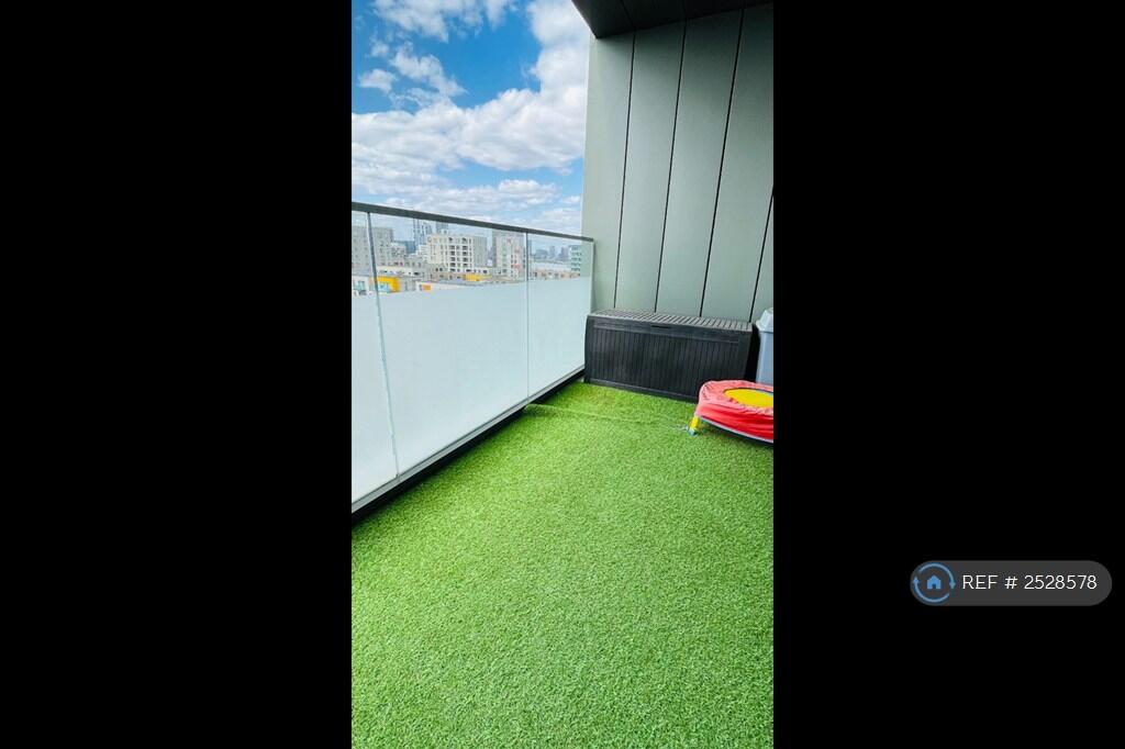 Master Bedroom Balcony