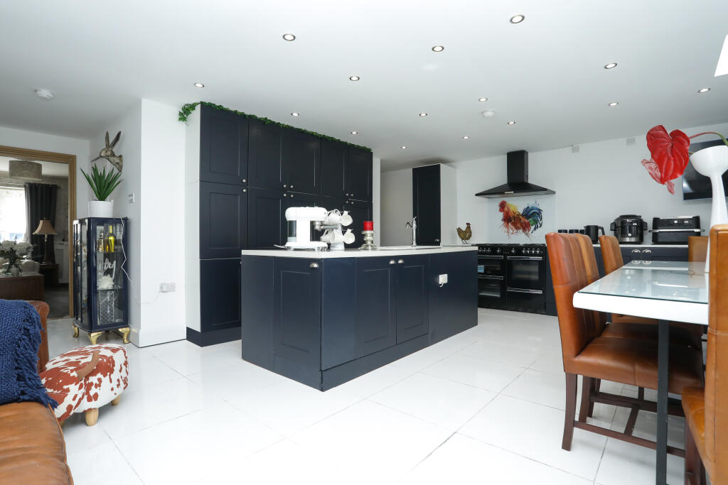 general 9 Sheerways,