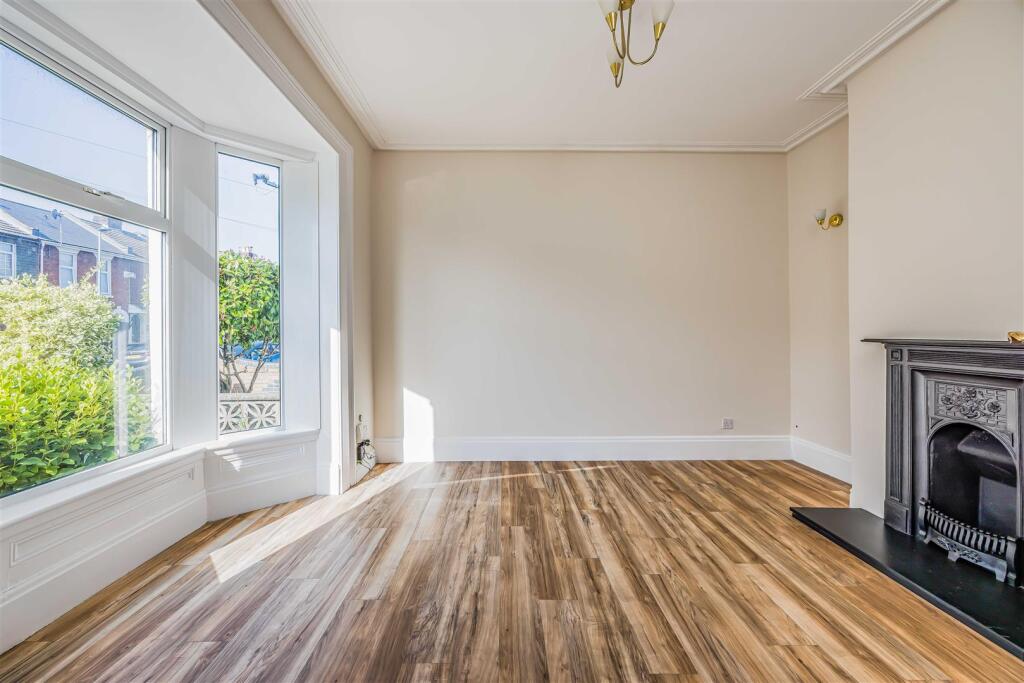 105 Powerscourt Road, Portsmouth-Small-PorticoMark