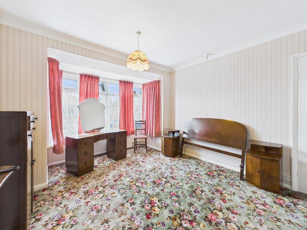 Bedroom: