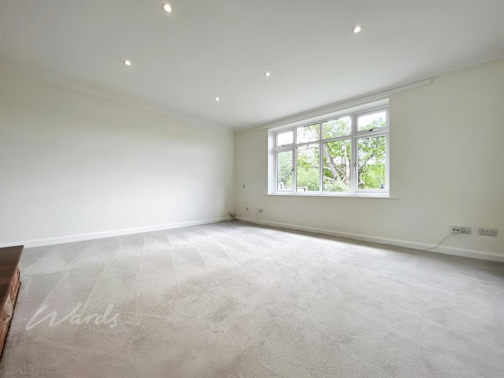 lounge priesfield...