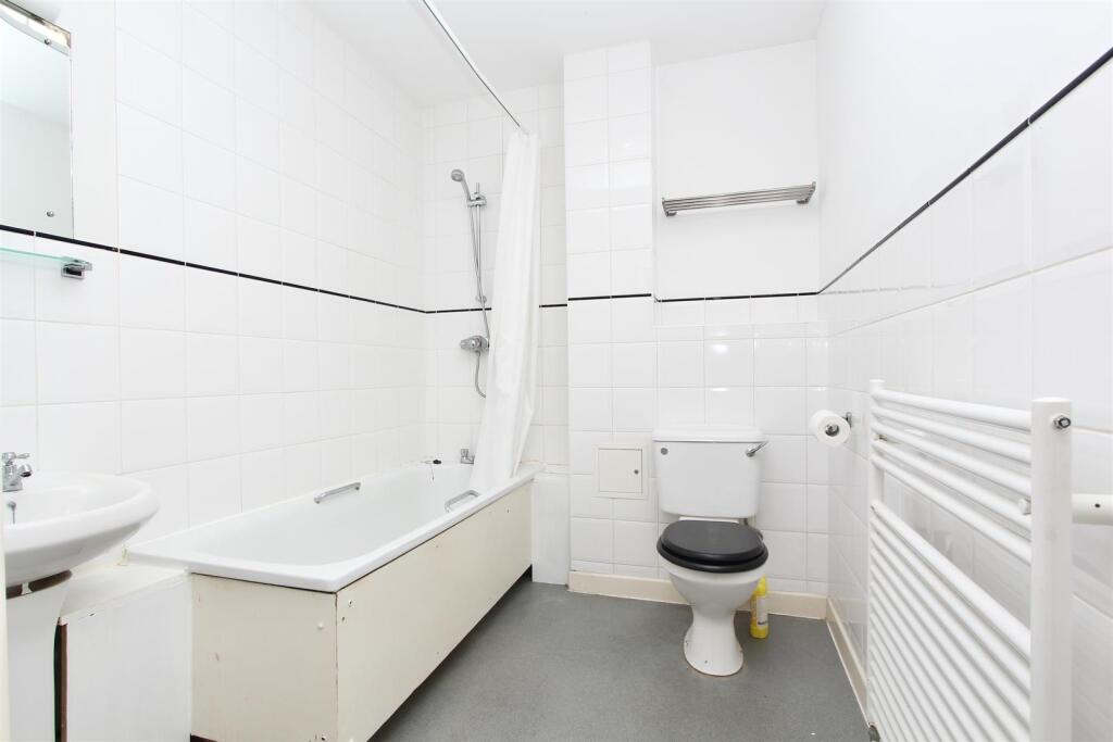 Somerford Grove, N16