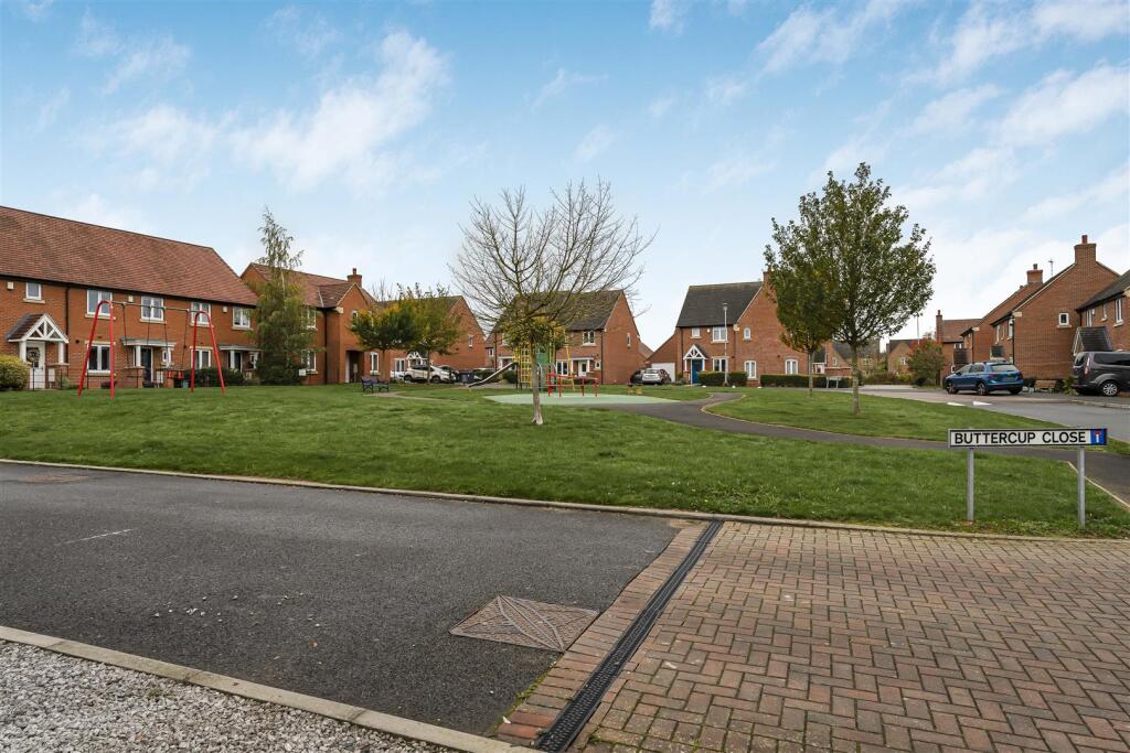 1 Buttercup Close