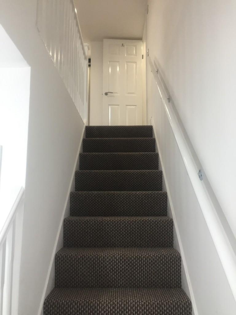room 3 private st...