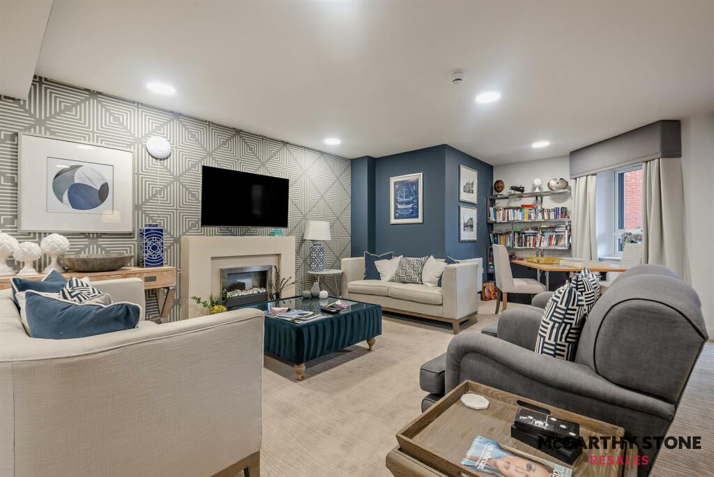 8622779-interior03-800.jpg