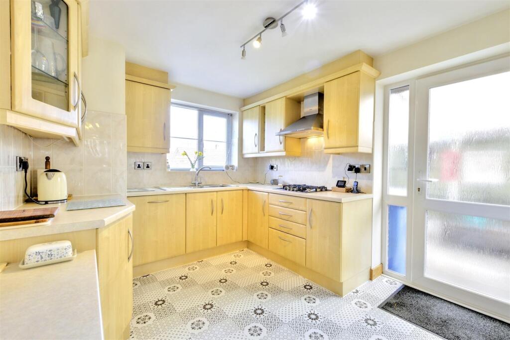 Kitchen_1.jpeg