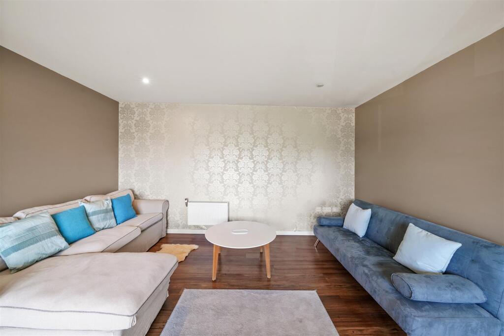 53 Williams Way - MJVIFrCrNz9aLy5mCuyK.jpg
