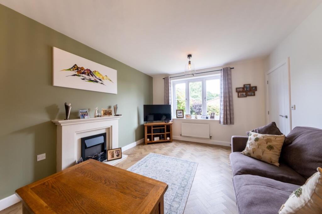 30 Thistle Close-020.jpg