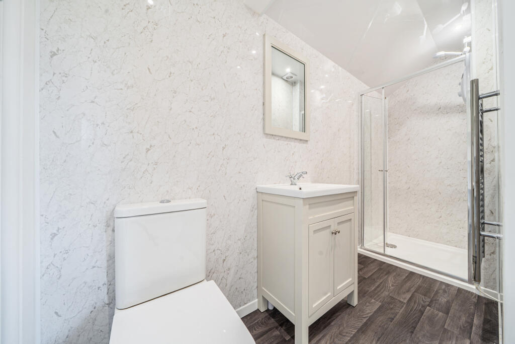 Ensuite Shower Room