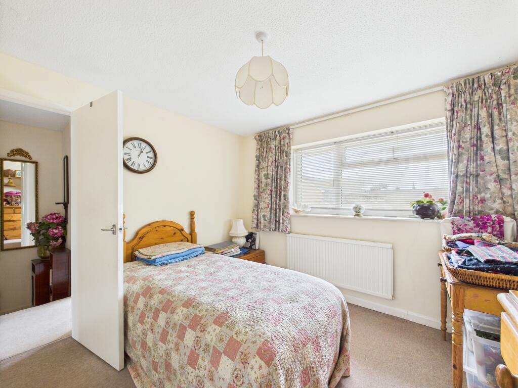 CAM01354G0-PR0566-STILL013