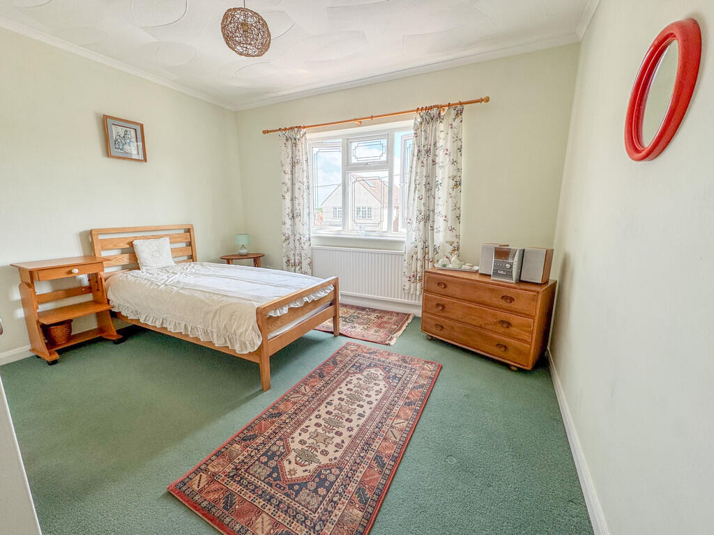 bed 1 2