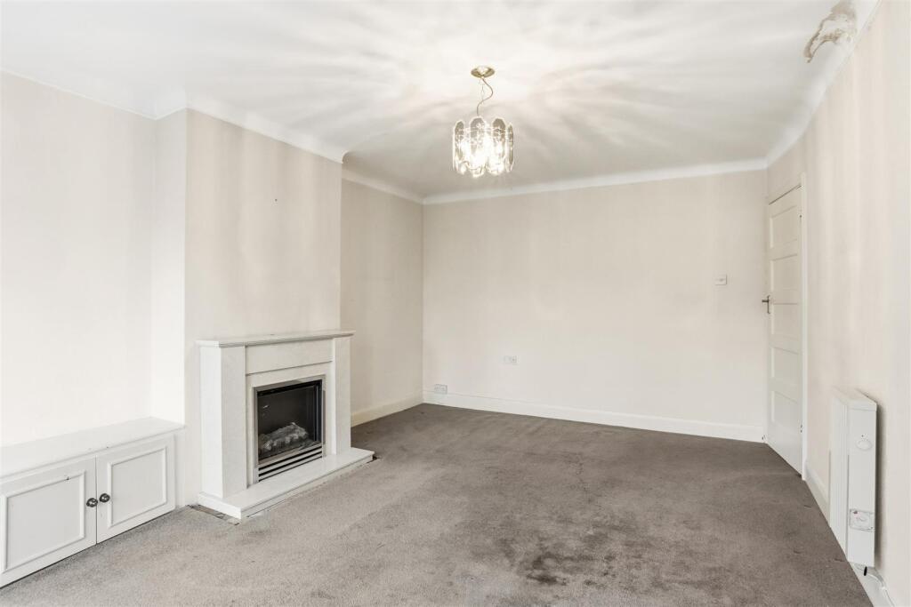 1577564797 - 3 The Holt SM6 - 6.jpg